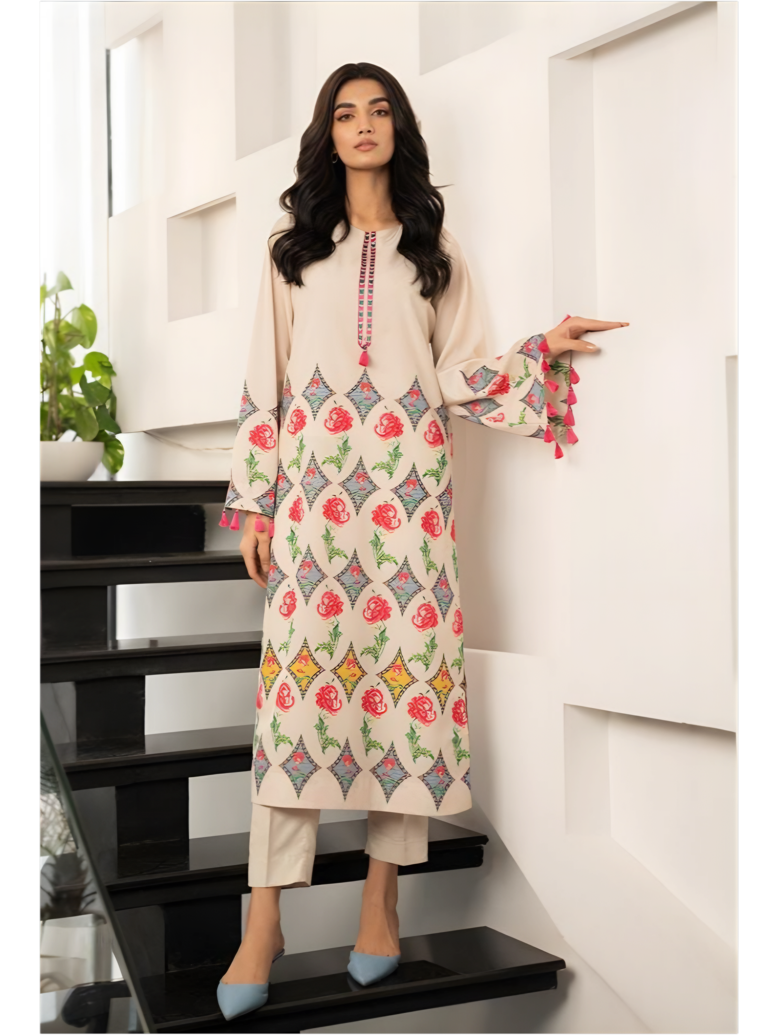 Cream Floral Printed Long 2-Piece Lawn Set – Elegant & Trendy Outfit
