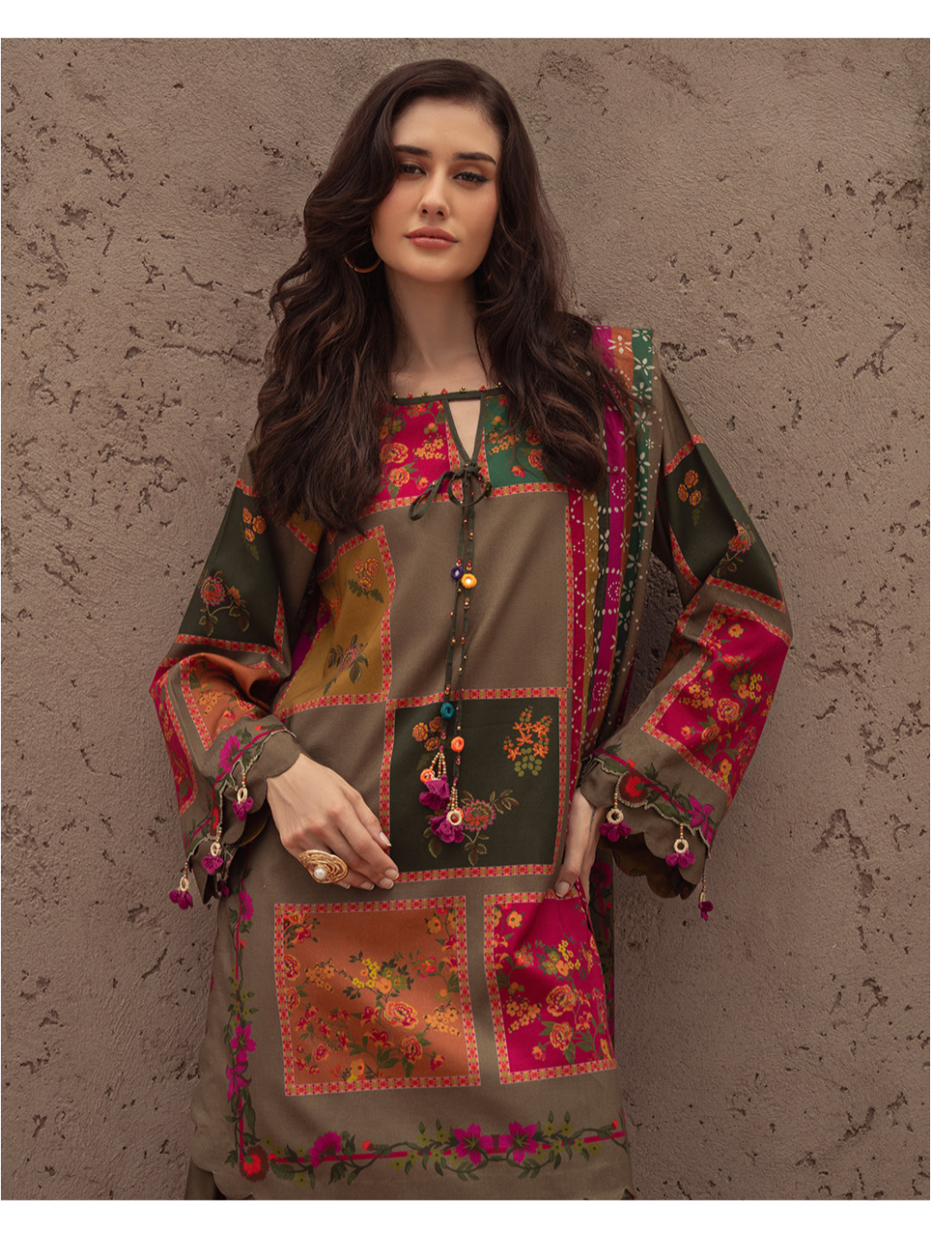 SUNDOORI  PRINTED SUIT
