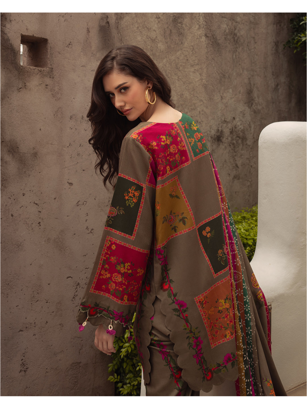 SUNDOORI  PRINTED SUIT